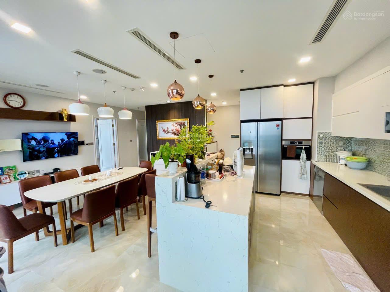 Vinhome Golden River - 3 Bedrooms