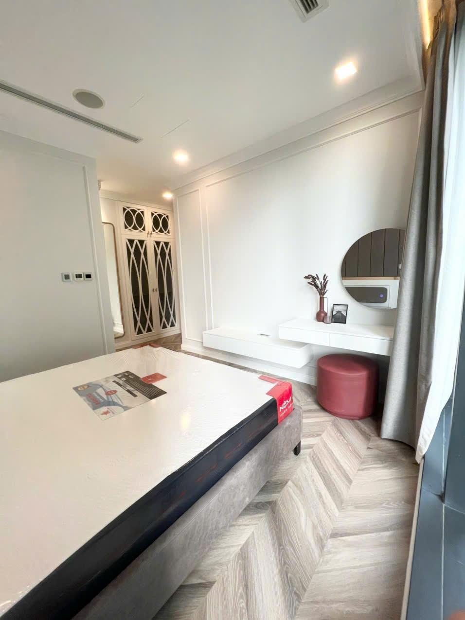 Vinhome Golden River 2 Bedrooms