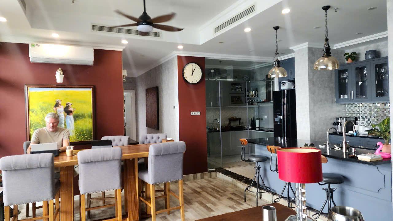 Vinhomes Central Park - Penthouse 3 Bedrooms Plus