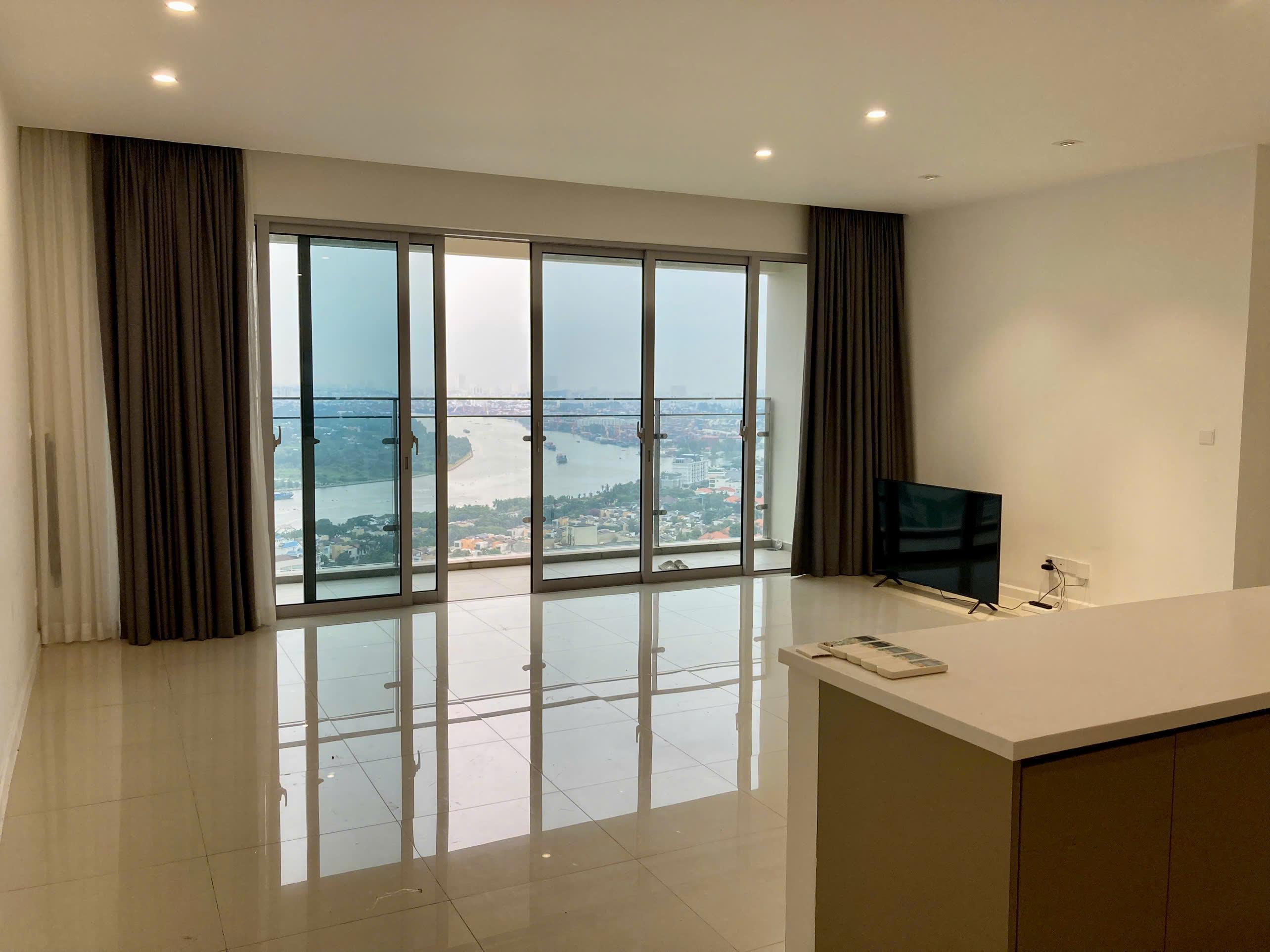 The Estella - 3 Bedrooms
