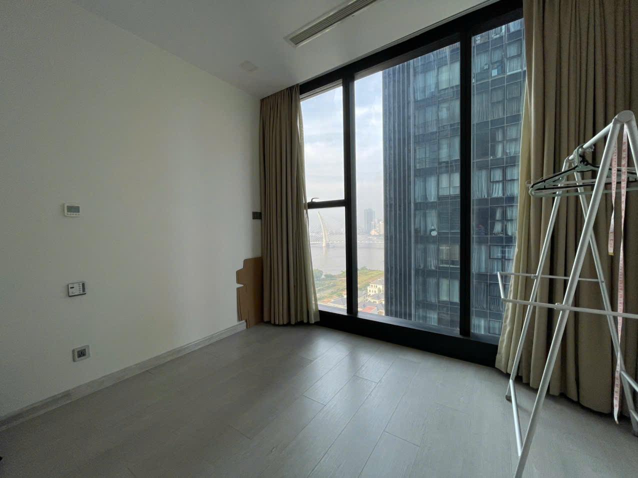 Vinhome Golden River - 2 Bedrooms