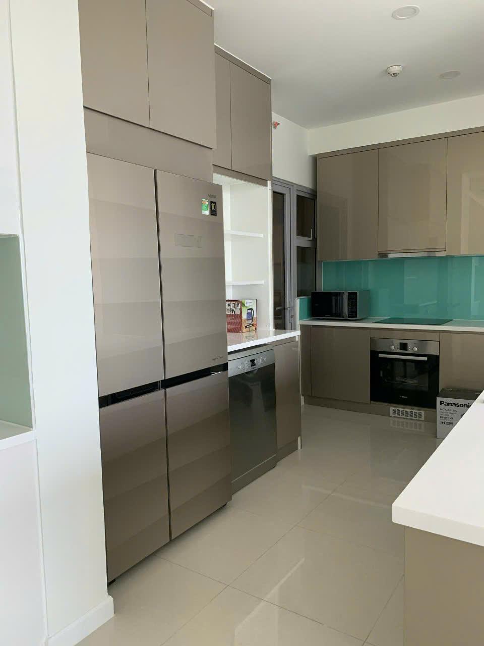 The Estella - 3 Bedrooms