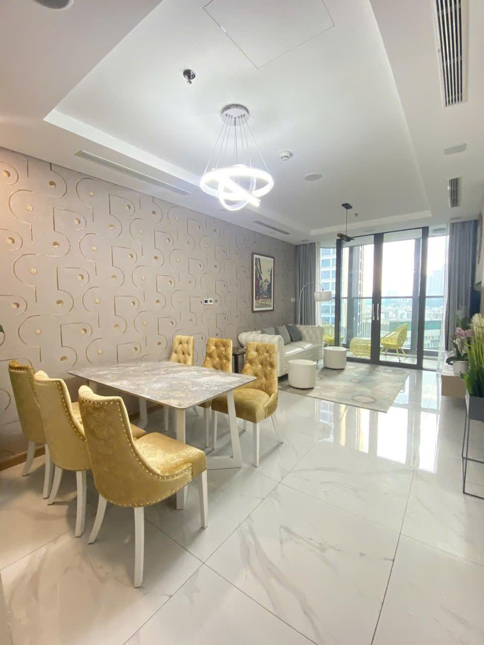 Vinhomes Central Park - 2 Bedrooms