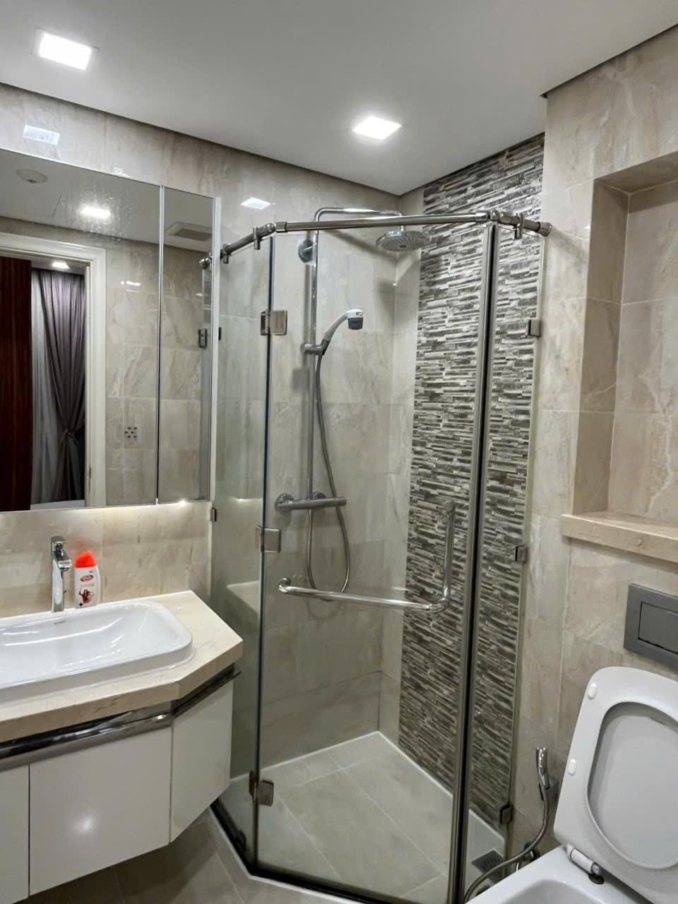 Vinhome Golden River - 2 Bedrooms