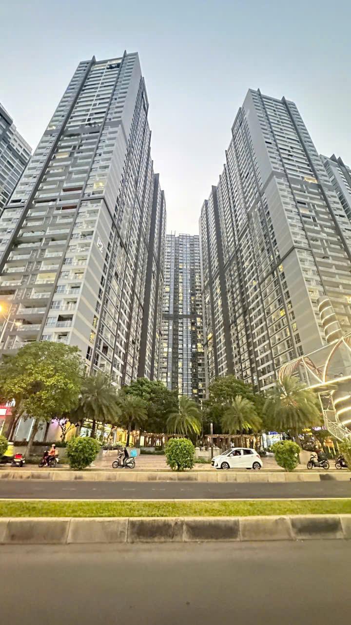 Vinhomes Central Park - 2 Bedrooms