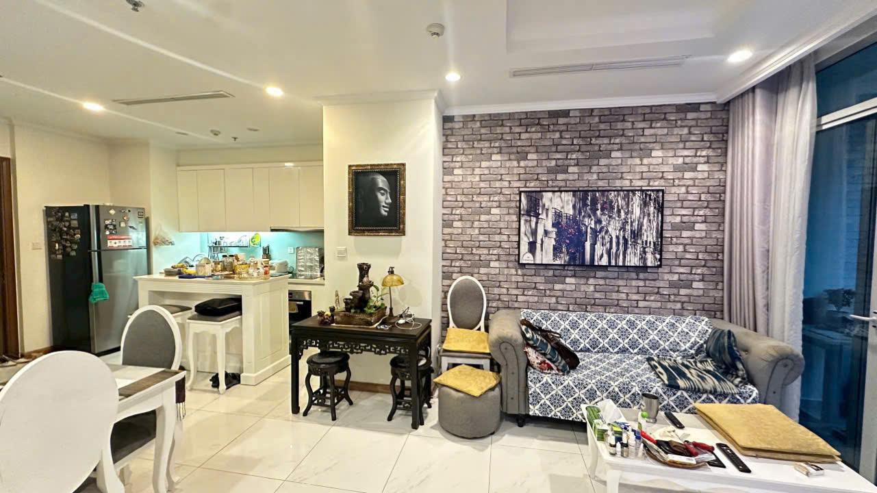 Vinhomes Central Park - 2 Bedrooms