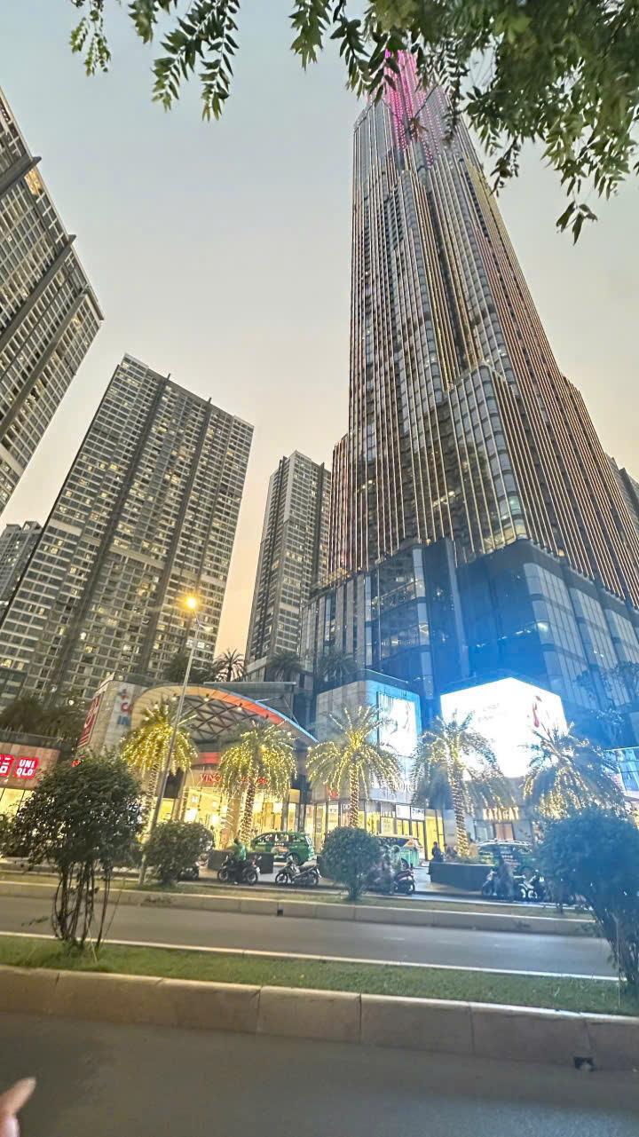 Vinhomes Central Park - 2 Bedrooms