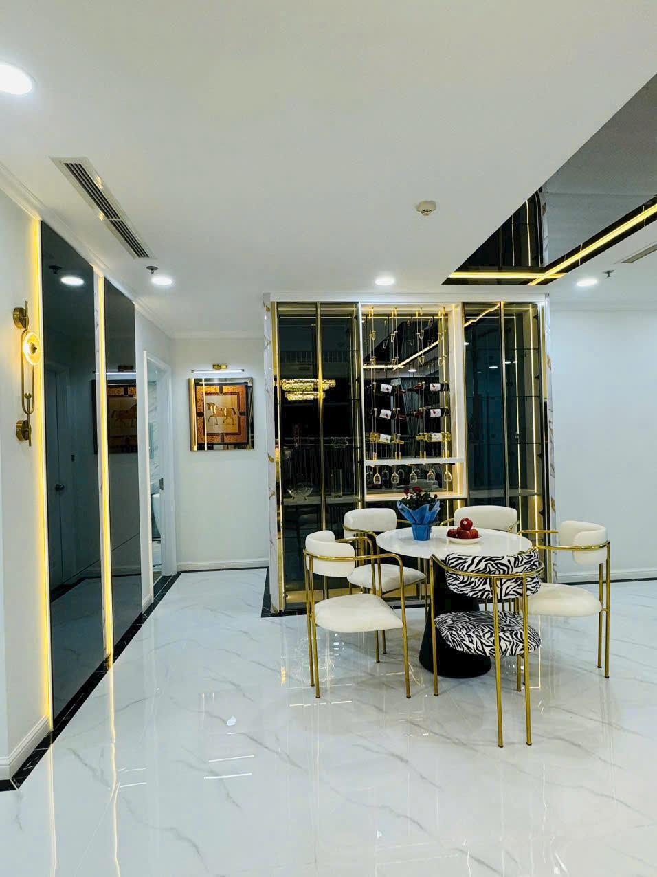 Vinhomes Central Park - 3 Bedrooms