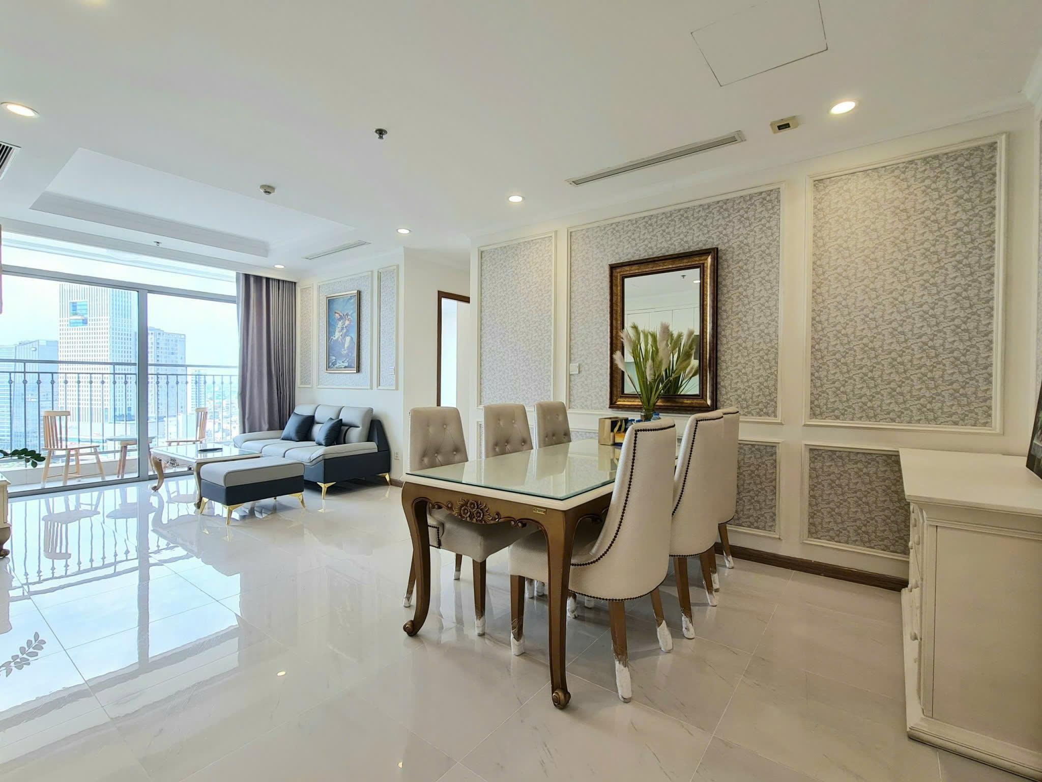 Vinhomes Central Park - 3 Bedrooms