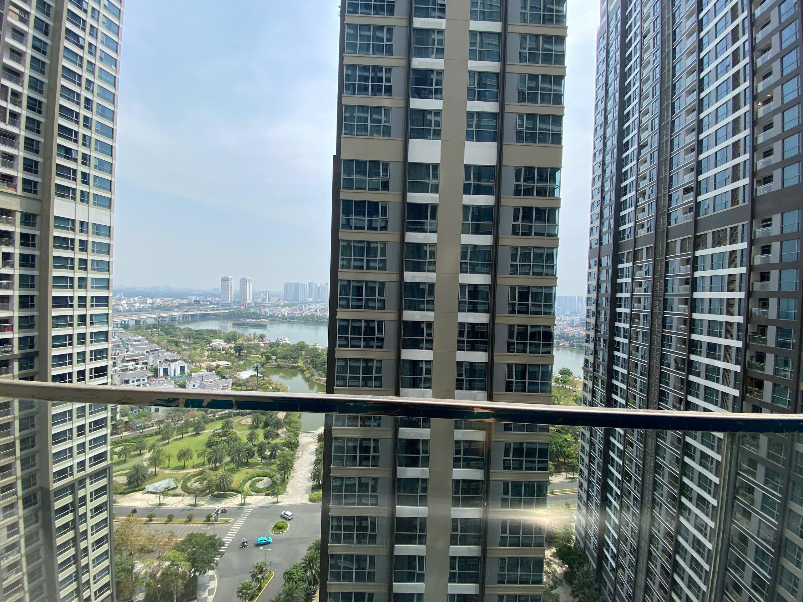 Vinhomes Central Park - 2 Bedrooms