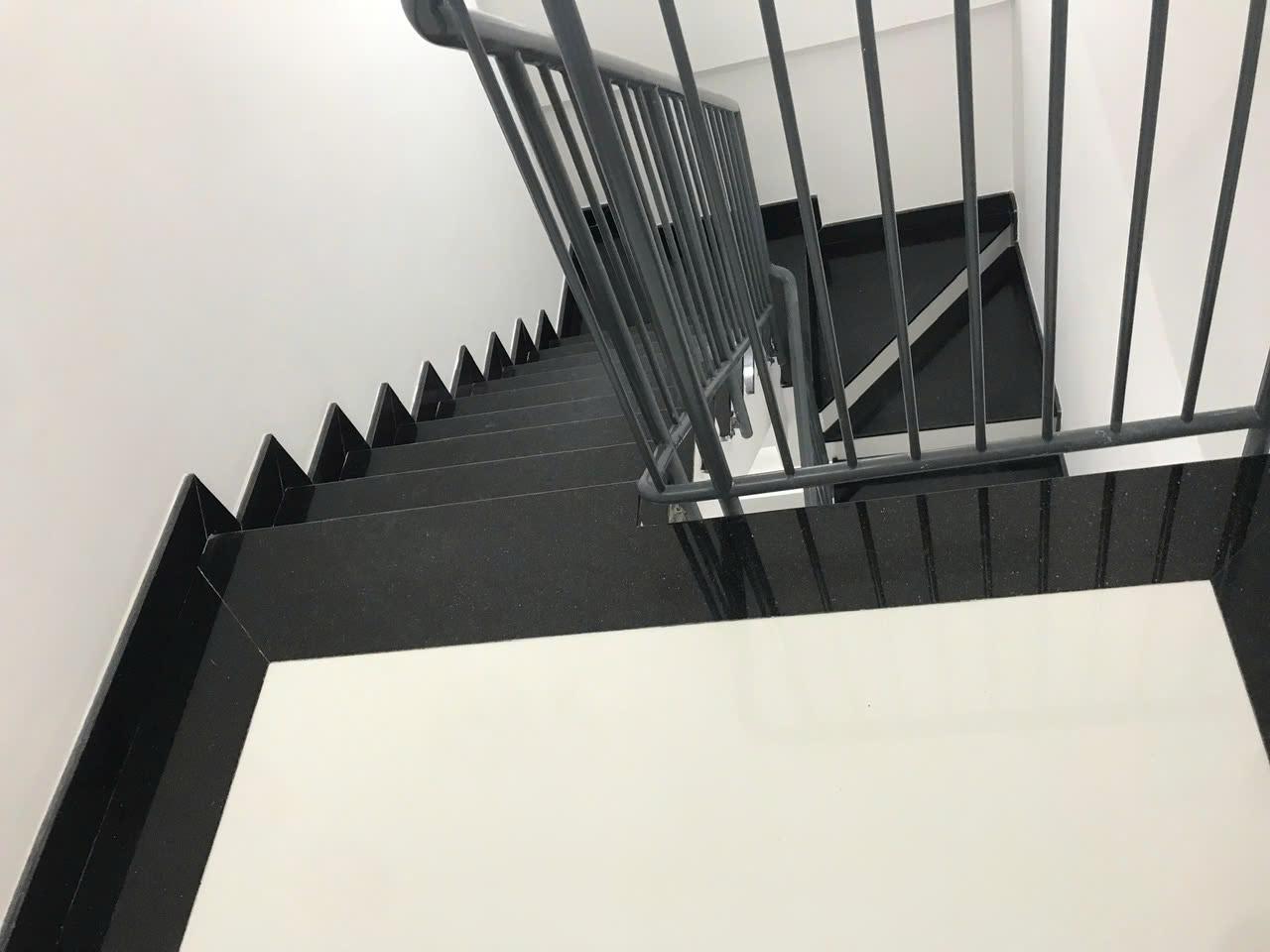 マステリ・アンフー  - Shop House 3 Floors