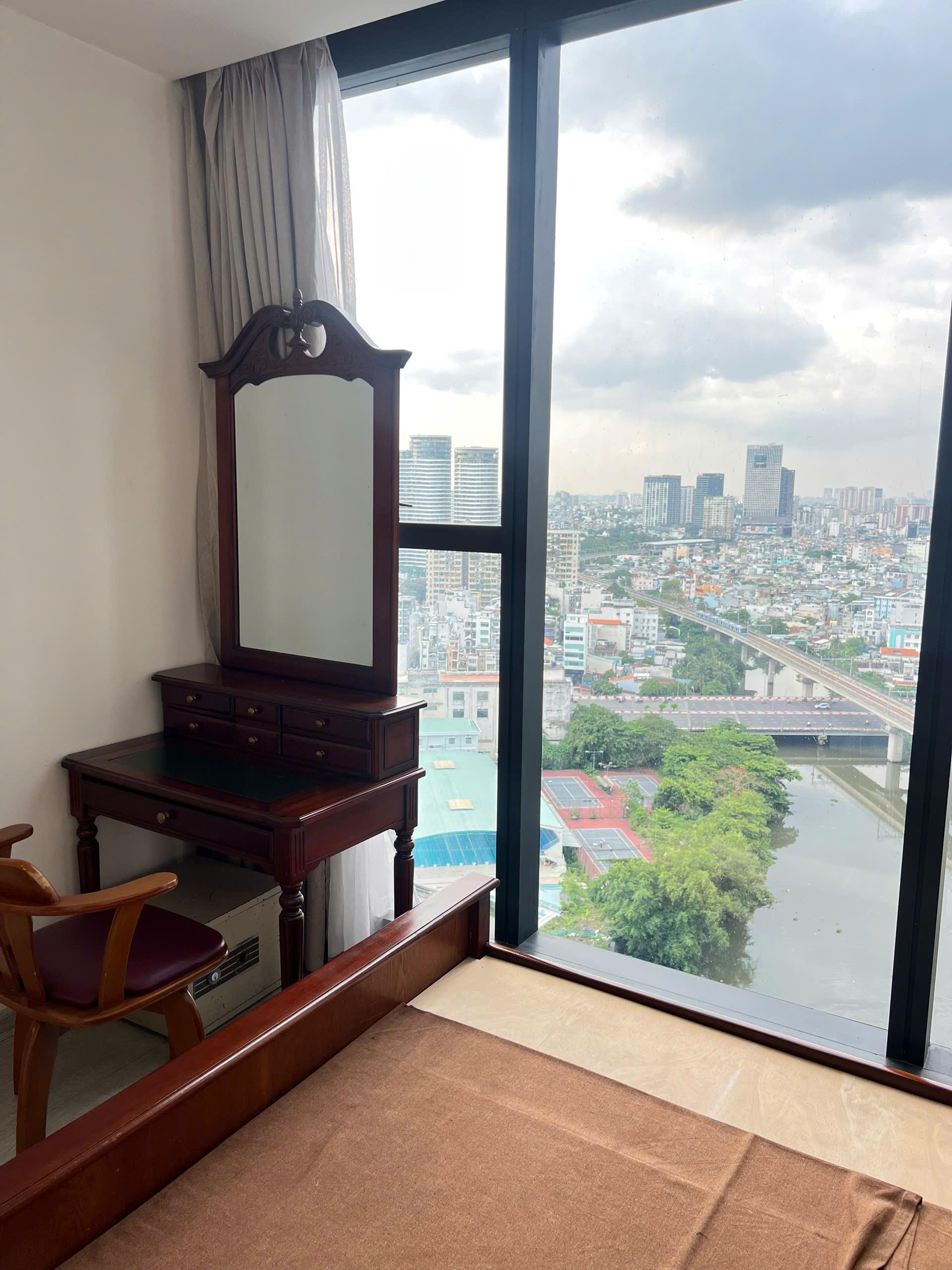 Vinhome Golden River - 2 Bedrooms
