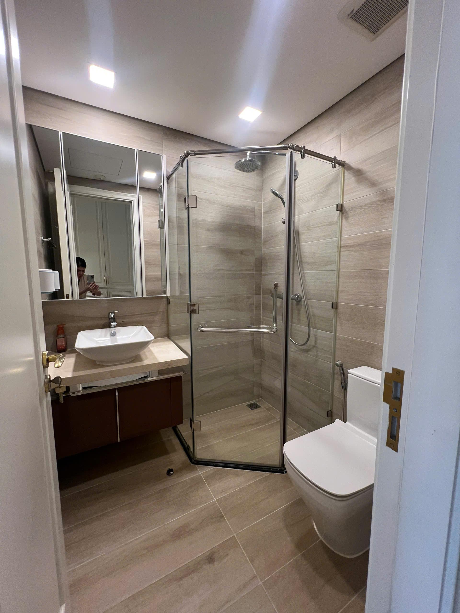 Vinhome Golden River - 2 Bedrooms