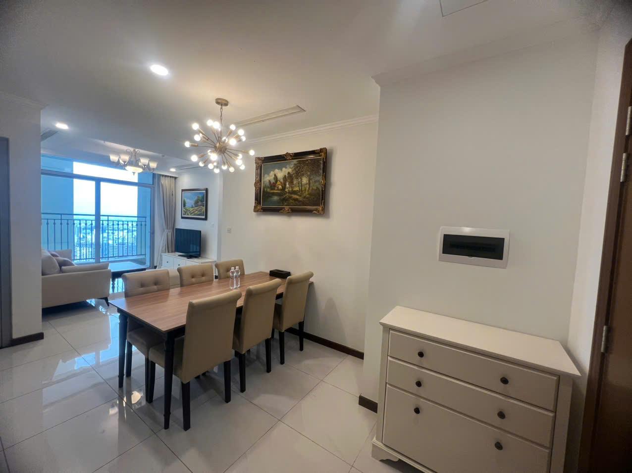 Vinhomes Central Park - 2 Bedrooms