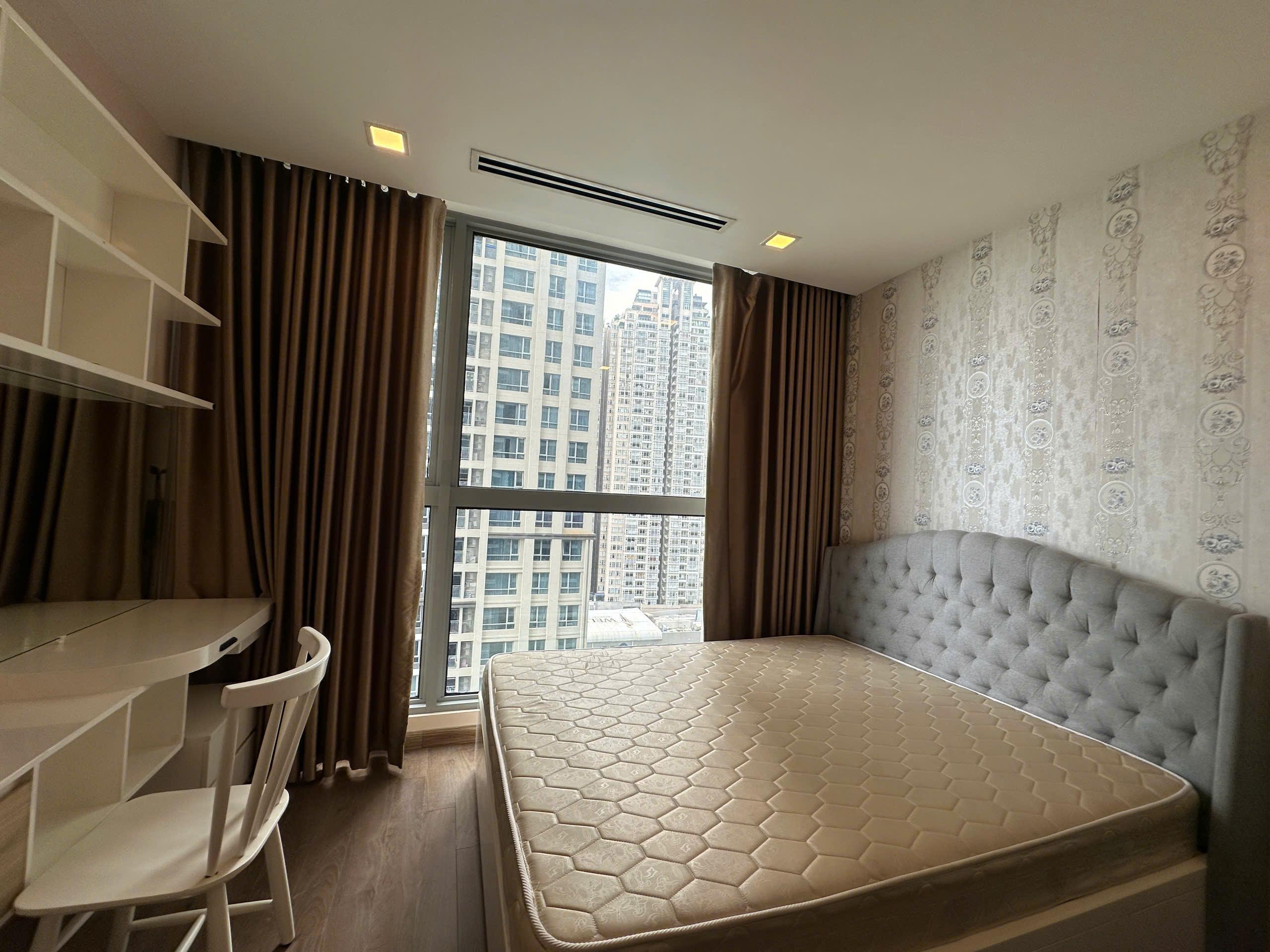 Vinhomes Central Park - 2 Bedrooms