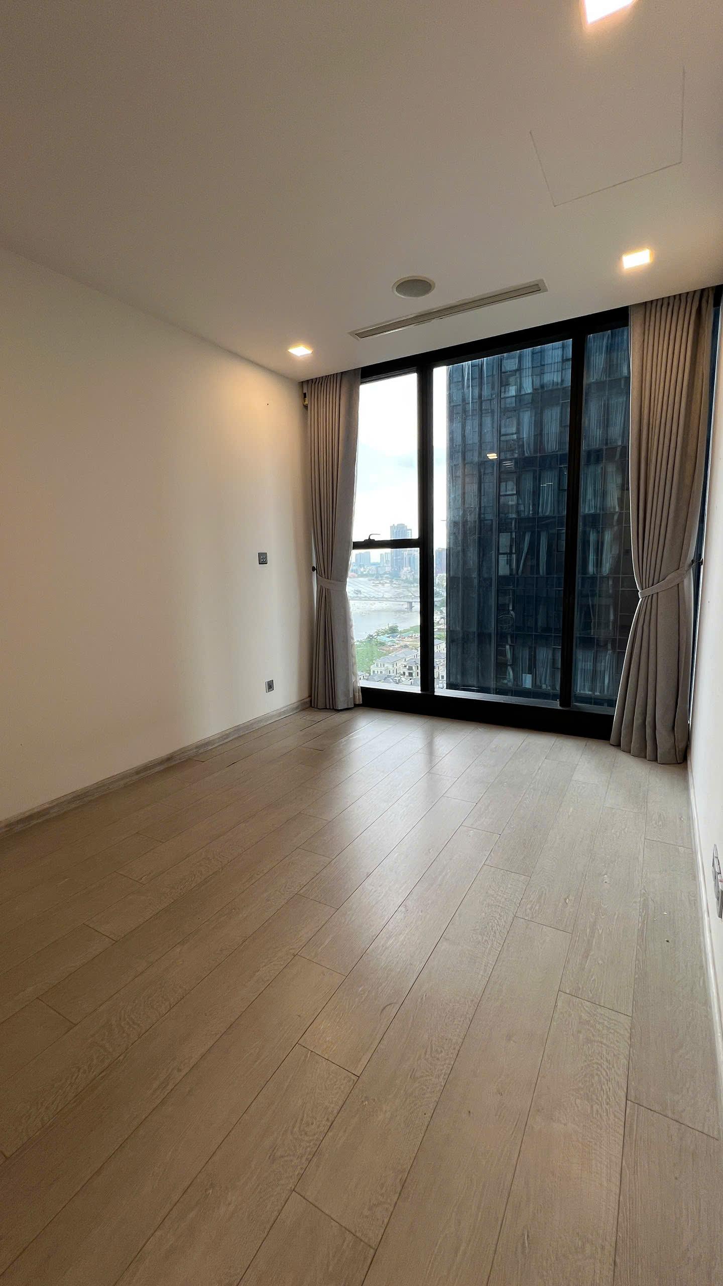 Vinhome Golden River - 1 Bedroom