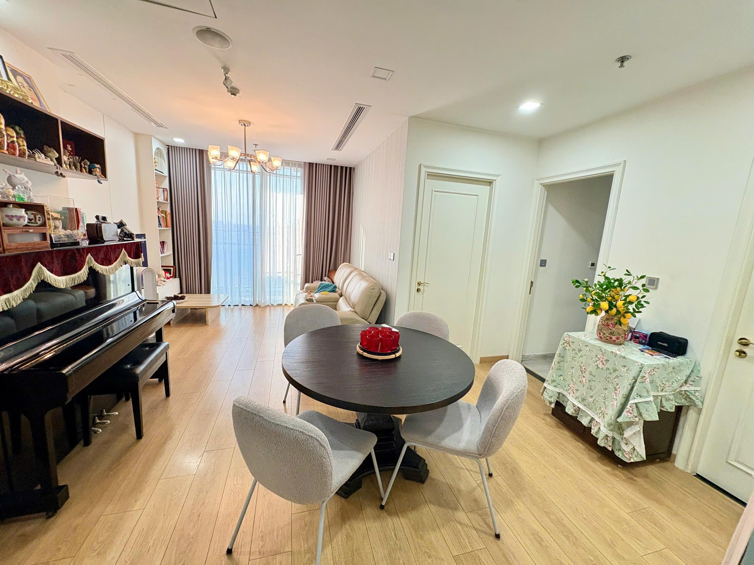 Vinhome Golden River - 3 Bedrooms
