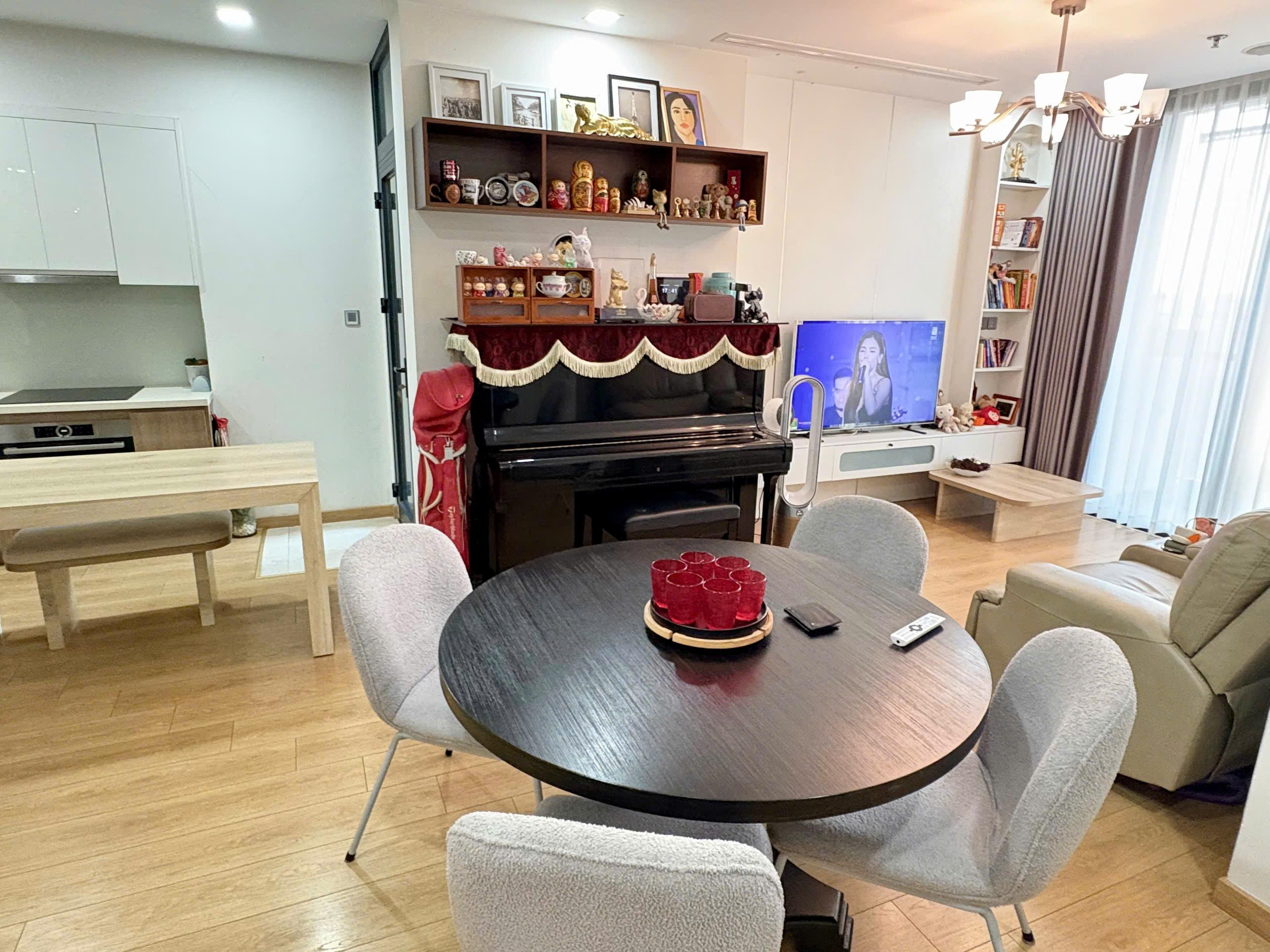 Vinhome Golden River - 3 Bedrooms