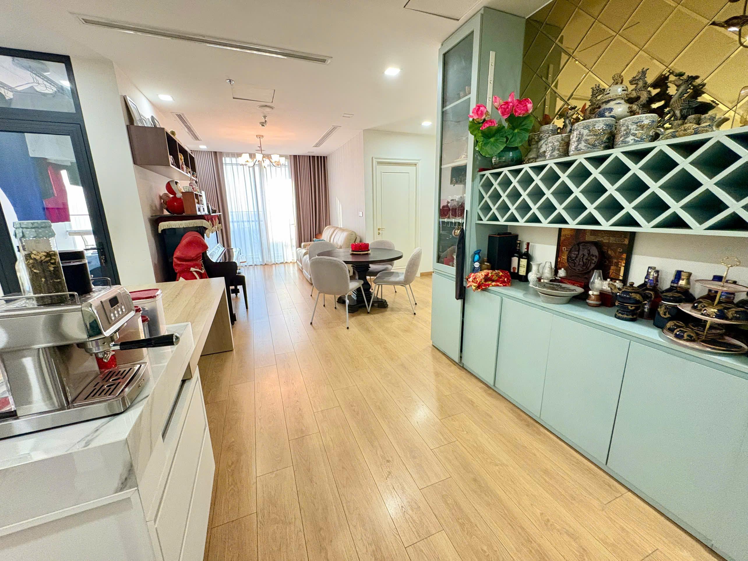 Vinhome Golden River - 3 Bedrooms