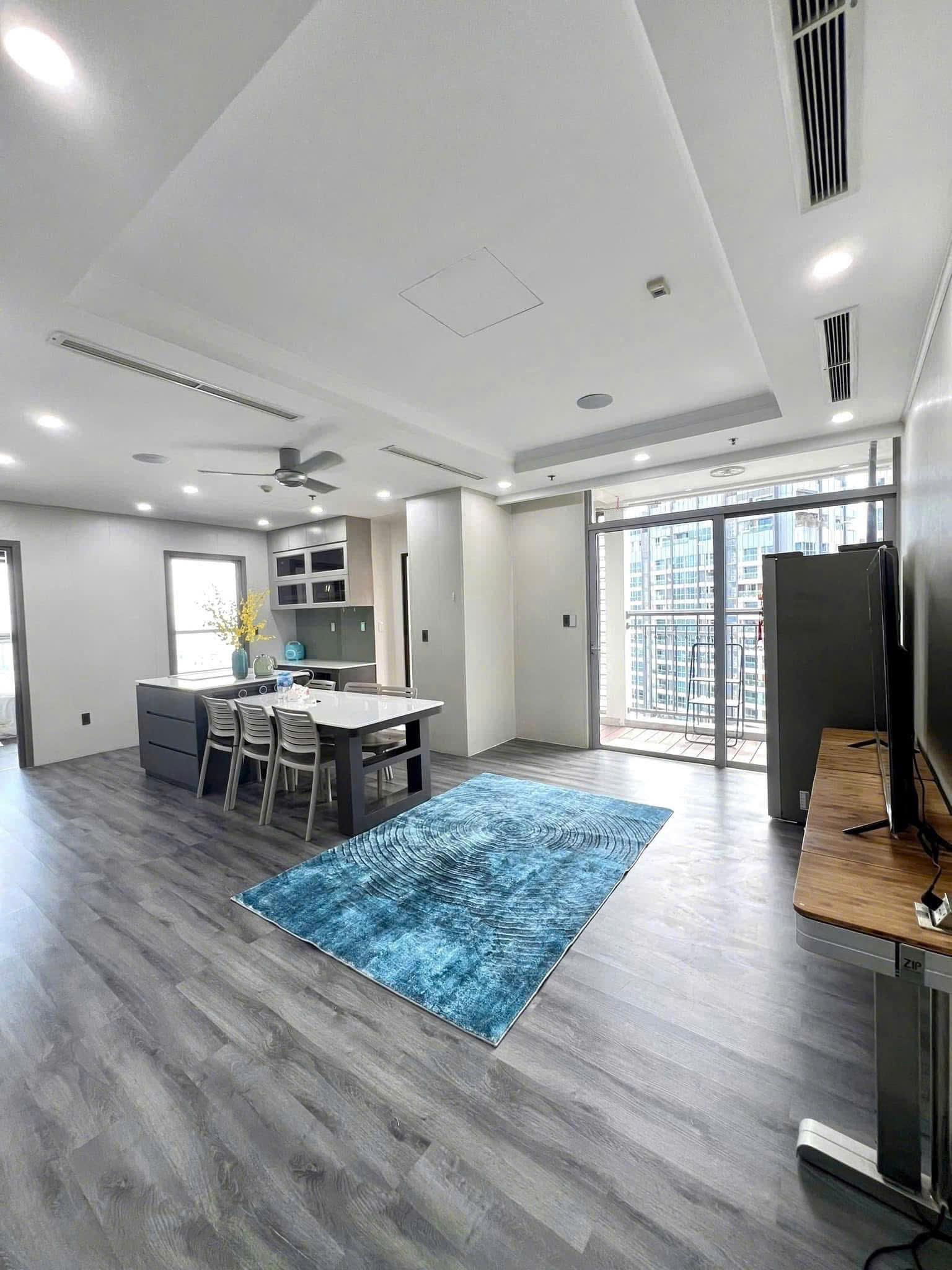 Vinhomes Central Park - 3 Bedrooms