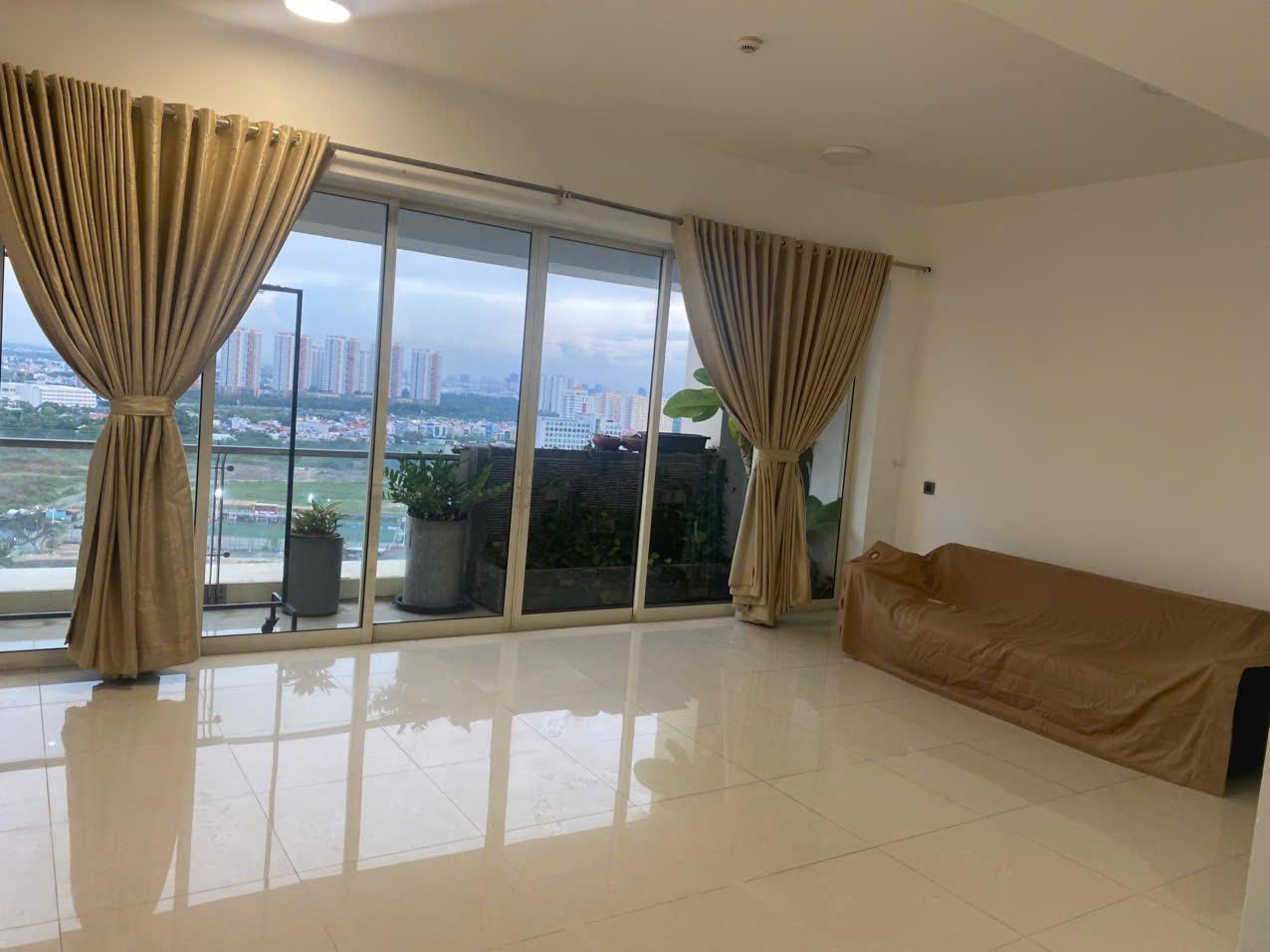 The Estella - 3 Bedrooms