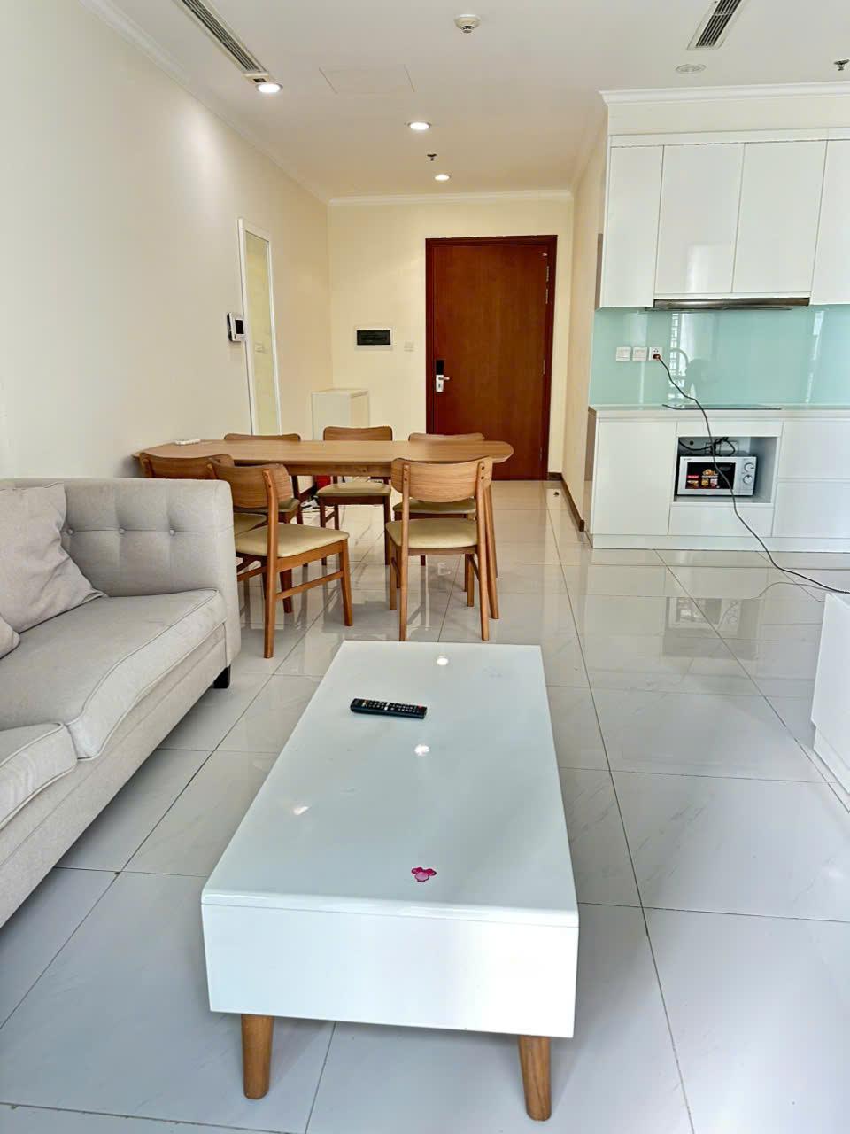 Vinhomes Central Park - 2 Bedrooms