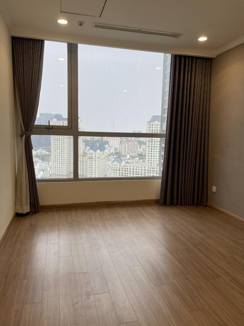 Vinhomes Central Park - 2 Bedrooms