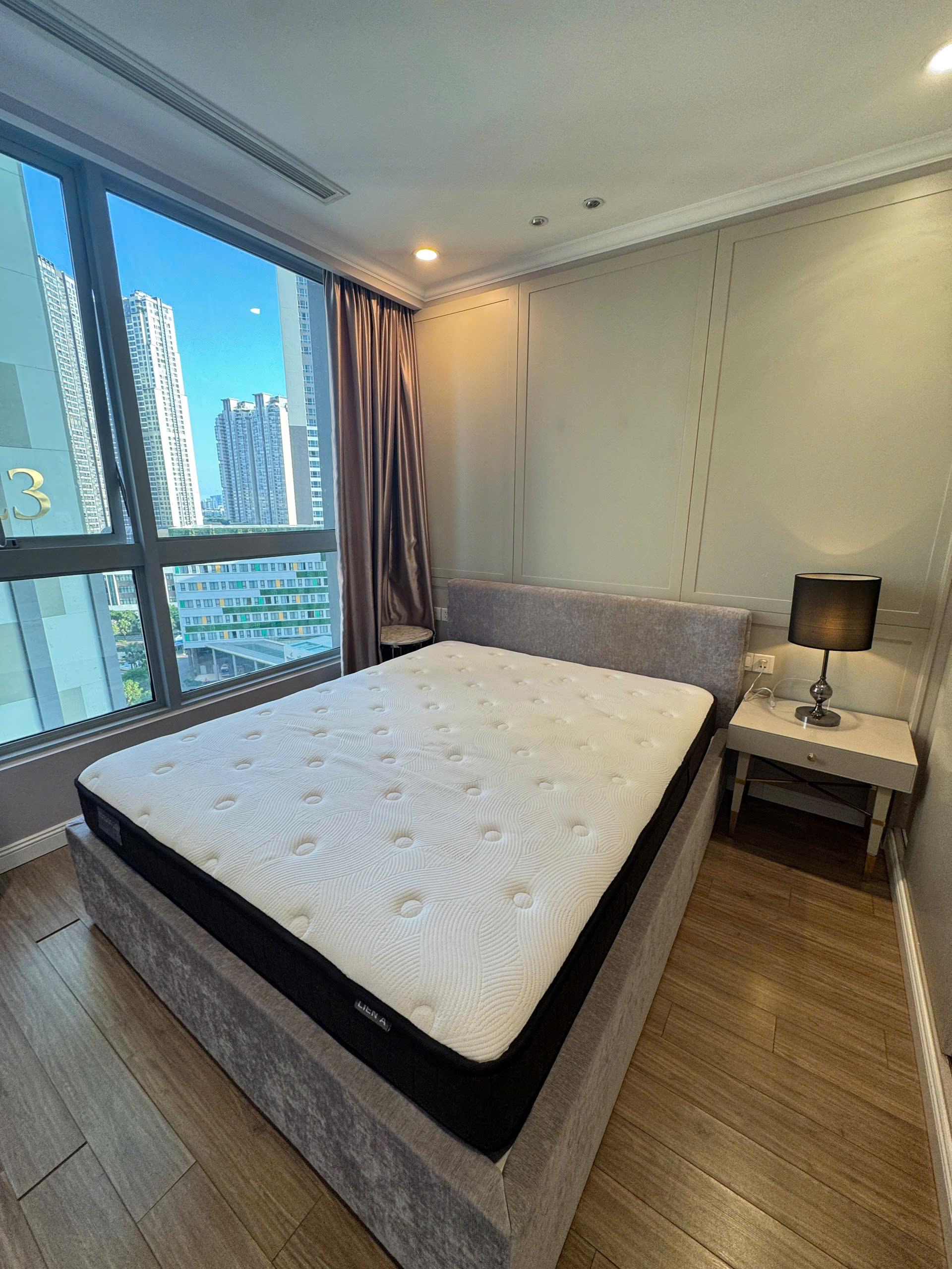 Vinhomes Central Park - 2 Bedrooms