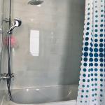 Căn hộ dịch vụ - 1 Phòng ngủ