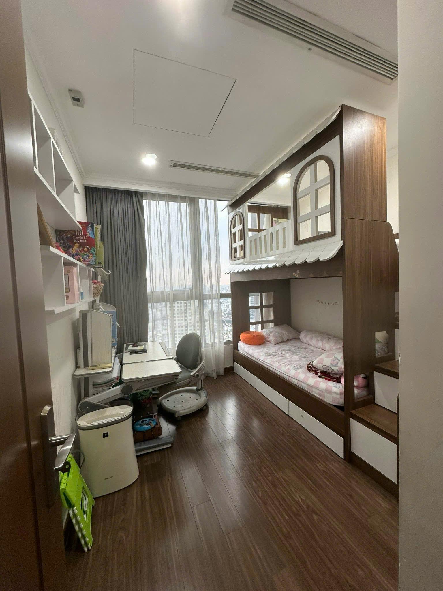 Vinhomes Central Park - 2 Bedrooms