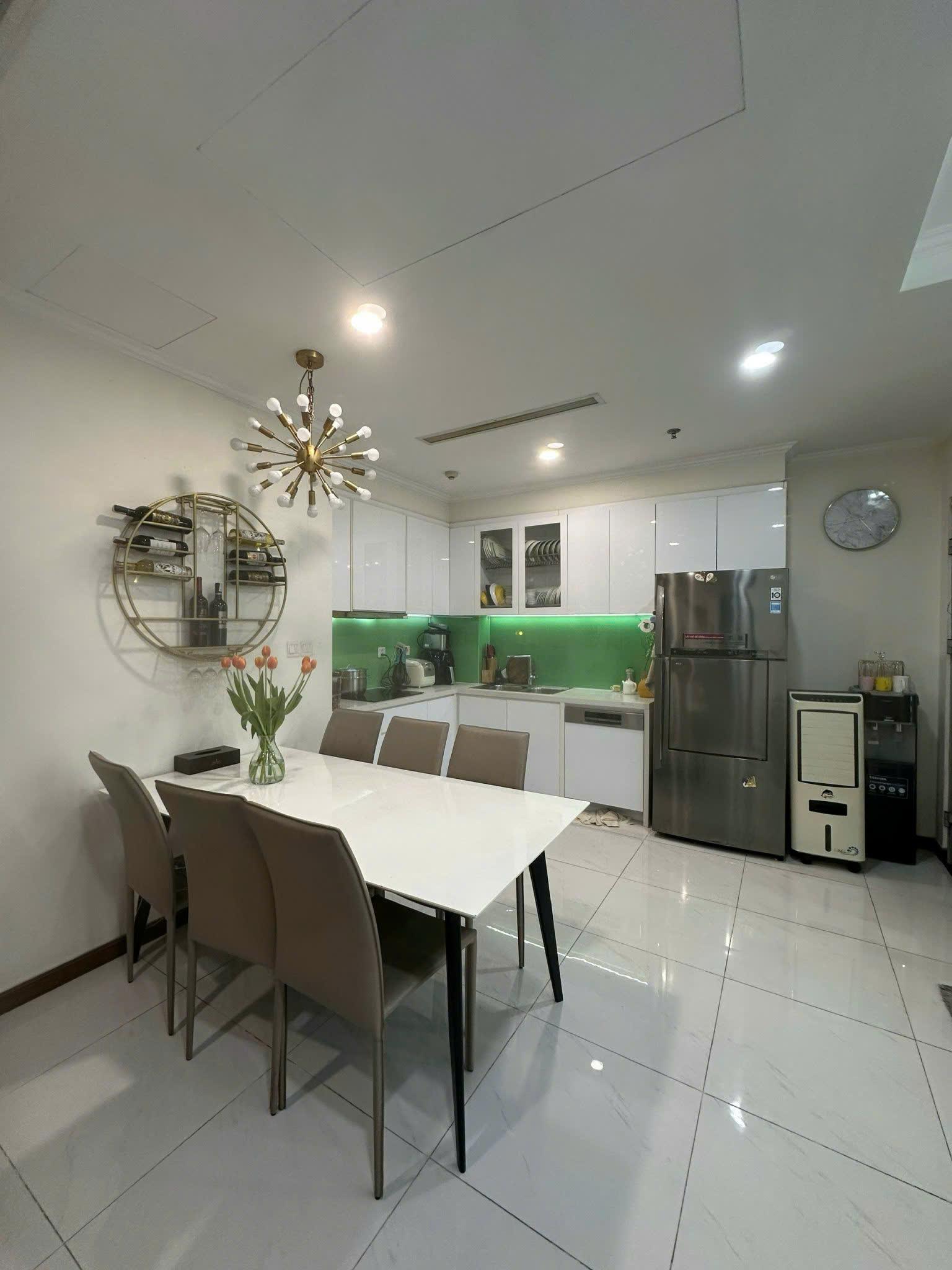 Vinhomes Central Park - 2 Bedrooms