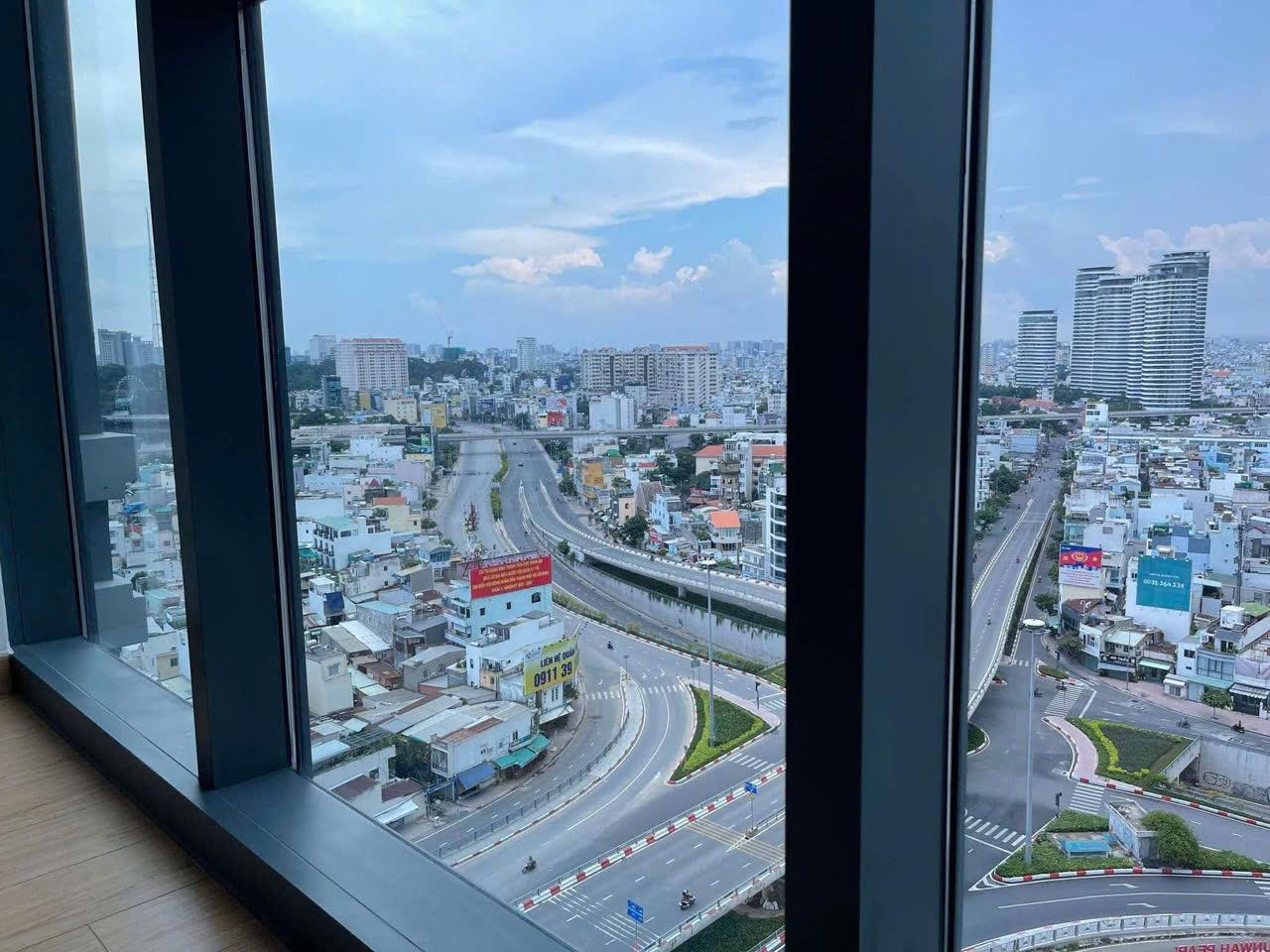 Sunwah Pearl - 1-bedroom apartment with city view