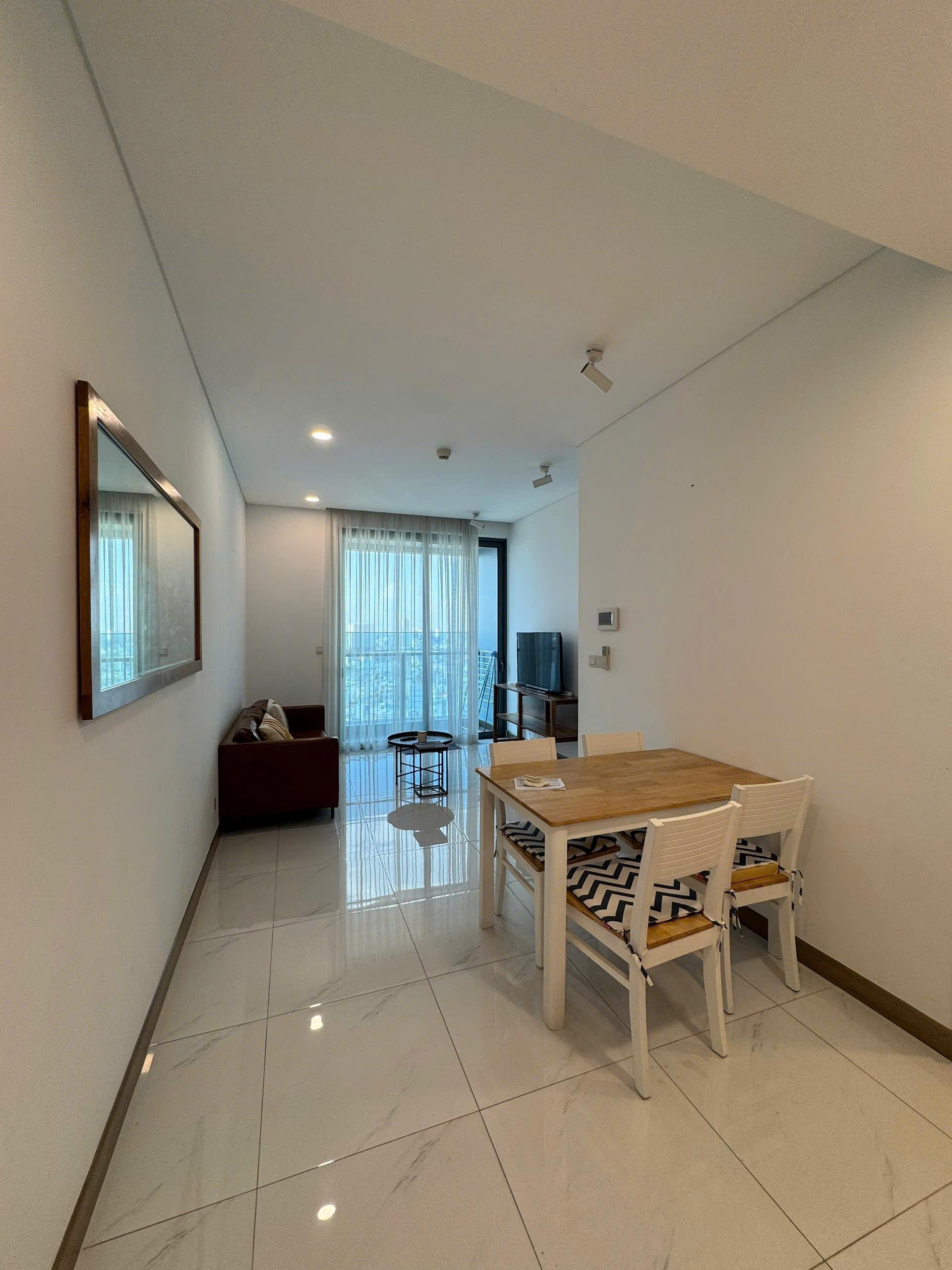 Sunwah Pearl - 1-bedroom apartment with city view